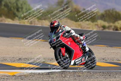 media/Oct-08-2022-SoCal Trackdays (Sat) [[1fc3beec89]]/Turn 10 (945am)/